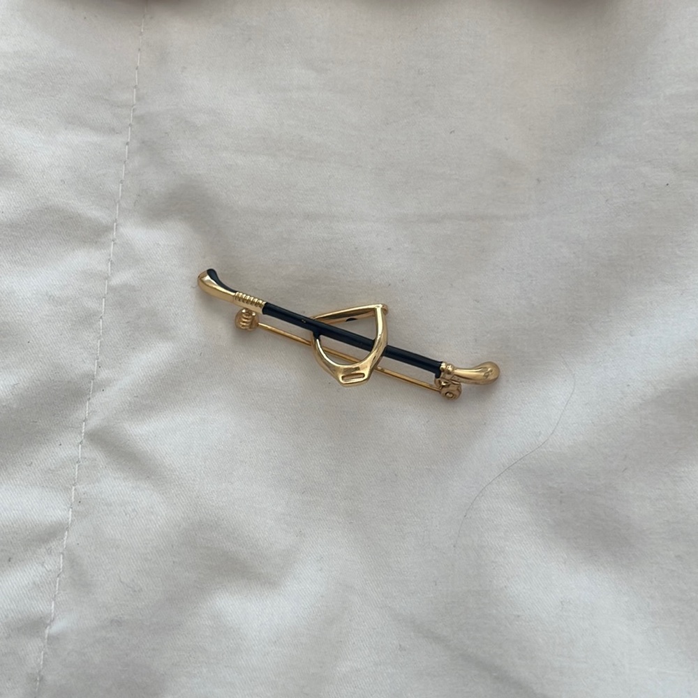 Vintage broach pin